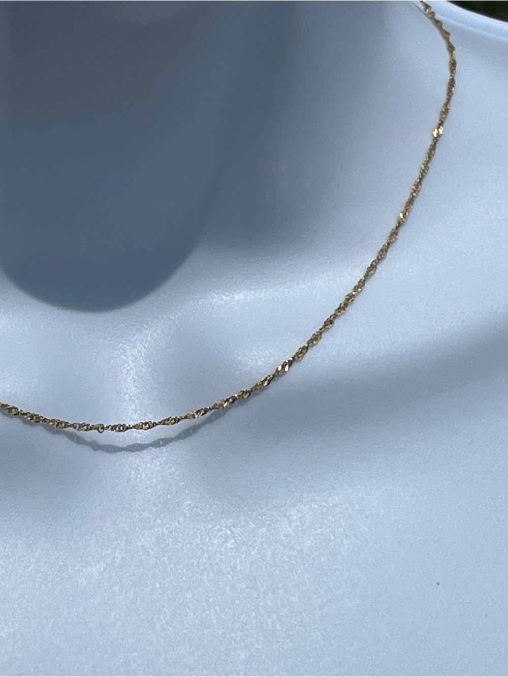 K1: Solid 14K Yellow Gold Twisted Sparkle Chain Necklace - Women- 16 - Picture 7 of 7